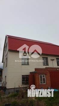 Дом 200м², 2-этажный, участок 8 сот.  