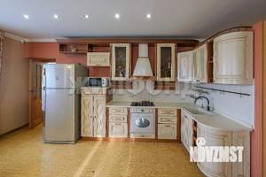 Коттедж 235м², 2-этажный, участок 5 сот.  