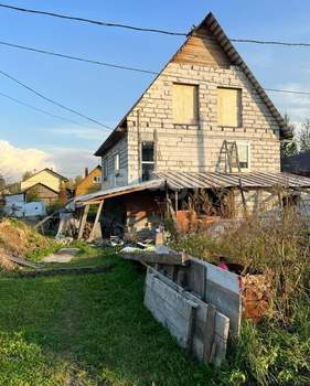 Дом 280м&sup2;, 3-этажный, участок 6 сот.  