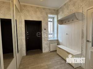 Дом 324м², 3-этажный, участок 4 сот.  