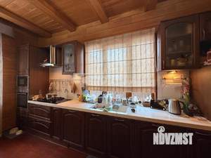 Дом 250м&sup2;, 2-этажный, участок 11 сот.  