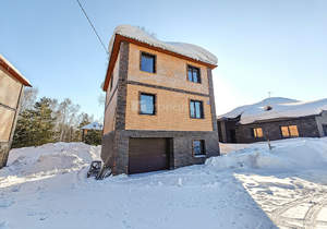 Дом 196м&sup2;, 3-этажный, участок 5 сот.  