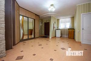 Коттедж 271м², 2-этажный, участок 7 сот.  