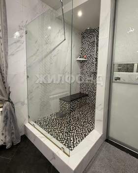 Дом 190м², 2-этажный, участок 6 сот.  