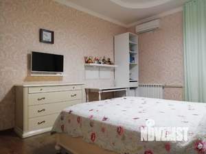 Коттедж 396м&sup2;, 2-этажный, участок 10 сот.  