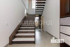 Коттедж 840м&sup2;, 3-этажный, участок 13 сот.  