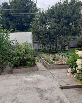 Дом 150м&sup2;, 2-этажный, участок 11 сот.  