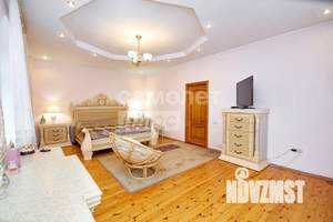 Коттедж 357м², 4-этажный, участок 15 сот.  