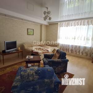 Дом 307м², 3-этажный, участок 8 сот.  