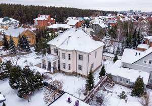 Дом 660м², 3-этажный, участок 8 сот.  