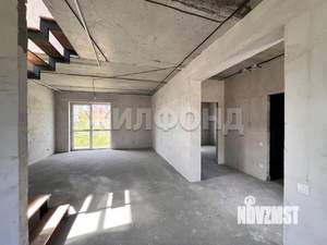 Коттедж 148м², 2-этажный, участок 6 сот.  