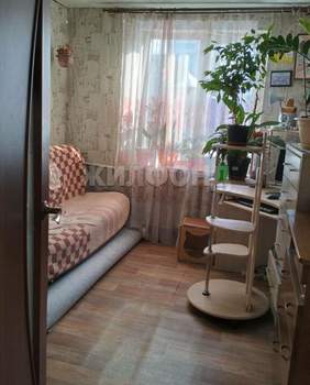 Дом 80м&sup2;, 2-этажный, участок 5 сот.  