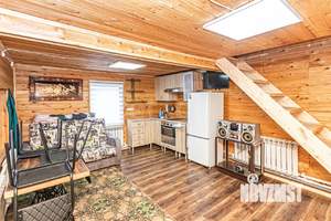 Дом 70м&sup2;, 2-этажный, участок 4 сот.  