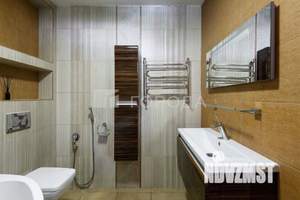 Дом 240м&sup2;, 3-этажный, участок 2 сот.  