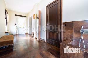 Дом 276м², 2-этажный, участок 5 сот.  