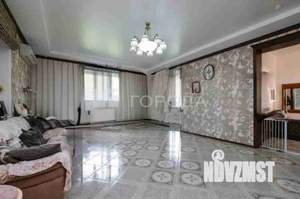 Дом 404м², 3-этажный, участок 8 сот.  