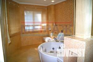 Коттедж 600м², 3-этажный, участок 12 сот.  