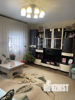 Дом 100м&sup2;, 2-этажный, участок 3 сот.  