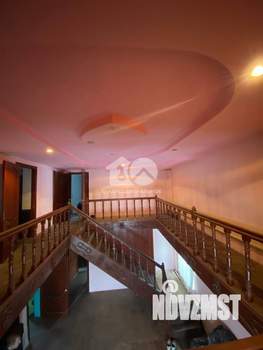 Дом 176м&sup2;, 2-этажный, участок 8 сот.  