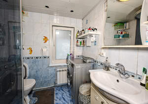 Дом 60м&sup2;, 2-этажный, участок 5 сот.  