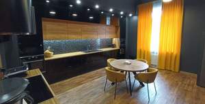 Дом 660м&sup2;, 3-этажный, участок 8 сот.  