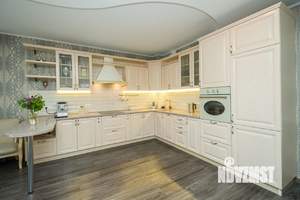 Коттедж 280м², 2-этажный, участок 14 сот.  