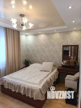 Дом 284м&sup2;, 2-этажный, участок 4 сот.  