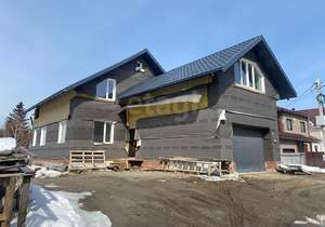 Дом 355м&sup2;, 3-этажный, участок 10 сот.  