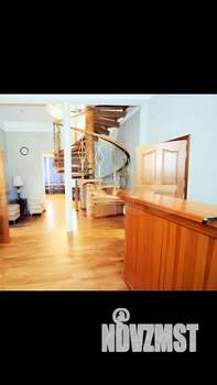 Коттедж 268м&sup2;, 2-этажный, участок 6 сот.  