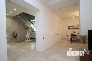 Дом 189м², 3-этажный, участок 6 сот.  