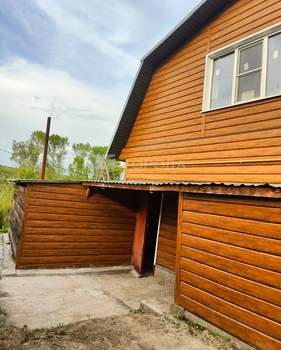 Дом 130м², 2-этажный, участок 6 сот.  