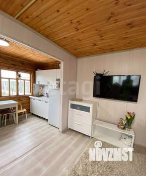 Дом 50м&sup2;, 2-этажный, участок 5 сот.  