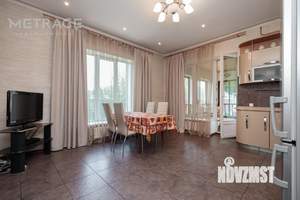 Коттедж 405м², 3-этажный, участок 10 сот.  