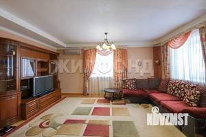 Коттедж 235м&sup2;, 2-этажный, участок 5 сот.  