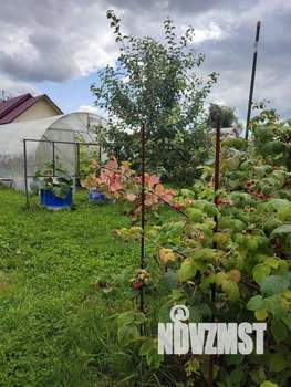 Дом 30м&sup2;, 2-этажный, участок 6 сот.  