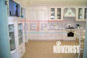 Коттедж 600м², 3-этажный, участок 12 сот.  