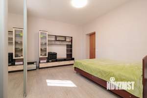 Коттедж 174м², 2-этажный, участок 6 сот.  