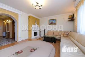 Коттедж 397м², 3-этажный, участок 8 сот.  