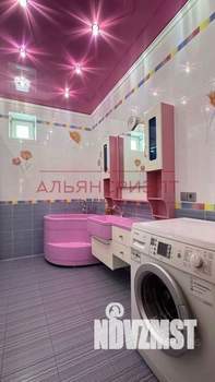 Коттедж 374м², 3-этажный, участок 6 сот.  