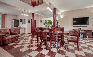 Дом 308м&sup2;, 2-этажный, участок 6 сот.  