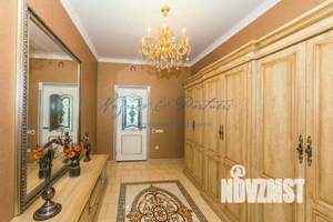 Коттедж 284м², 2-этажный, участок 15 сот.  