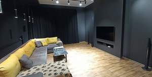 Дом 660м&sup2;, 3-этажный, участок 8 сот.  