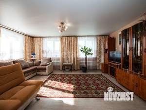 Дом 140м², 2-этажный, участок 5 сот.  