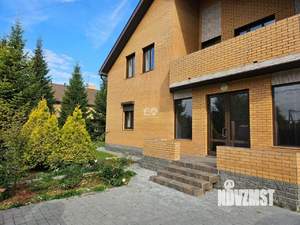 Дом 250м², 2-этажный, участок 9 сот.  