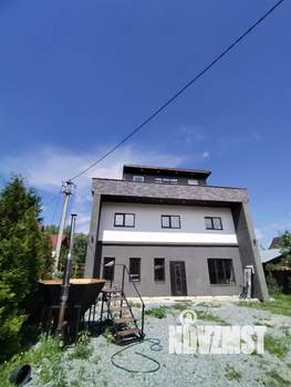 Дом 220м², 3-этажный, участок 6 сот.  