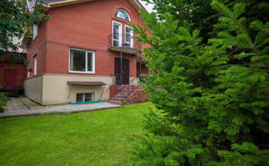 Дом 308м&sup2;, 2-этажный, участок 6 сот.  