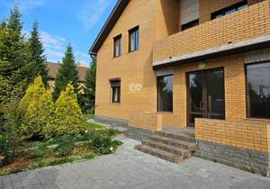 Дом 250м², 2-этажный, участок 9 сот.  