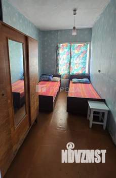 Дом 50м², 2-этажный, участок 6 сот.  