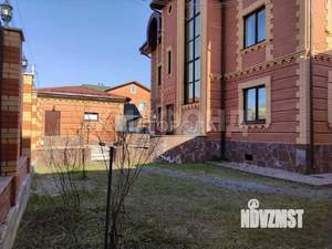 Дом 366м&sup2;, 3-этажный, участок 11 сот.  