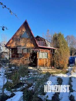 Дом 40м&sup2;, 2-этажный, участок 7 сот.  